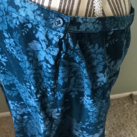 Croft & Barrow Corduroy Skirt - Picture 4 of 5